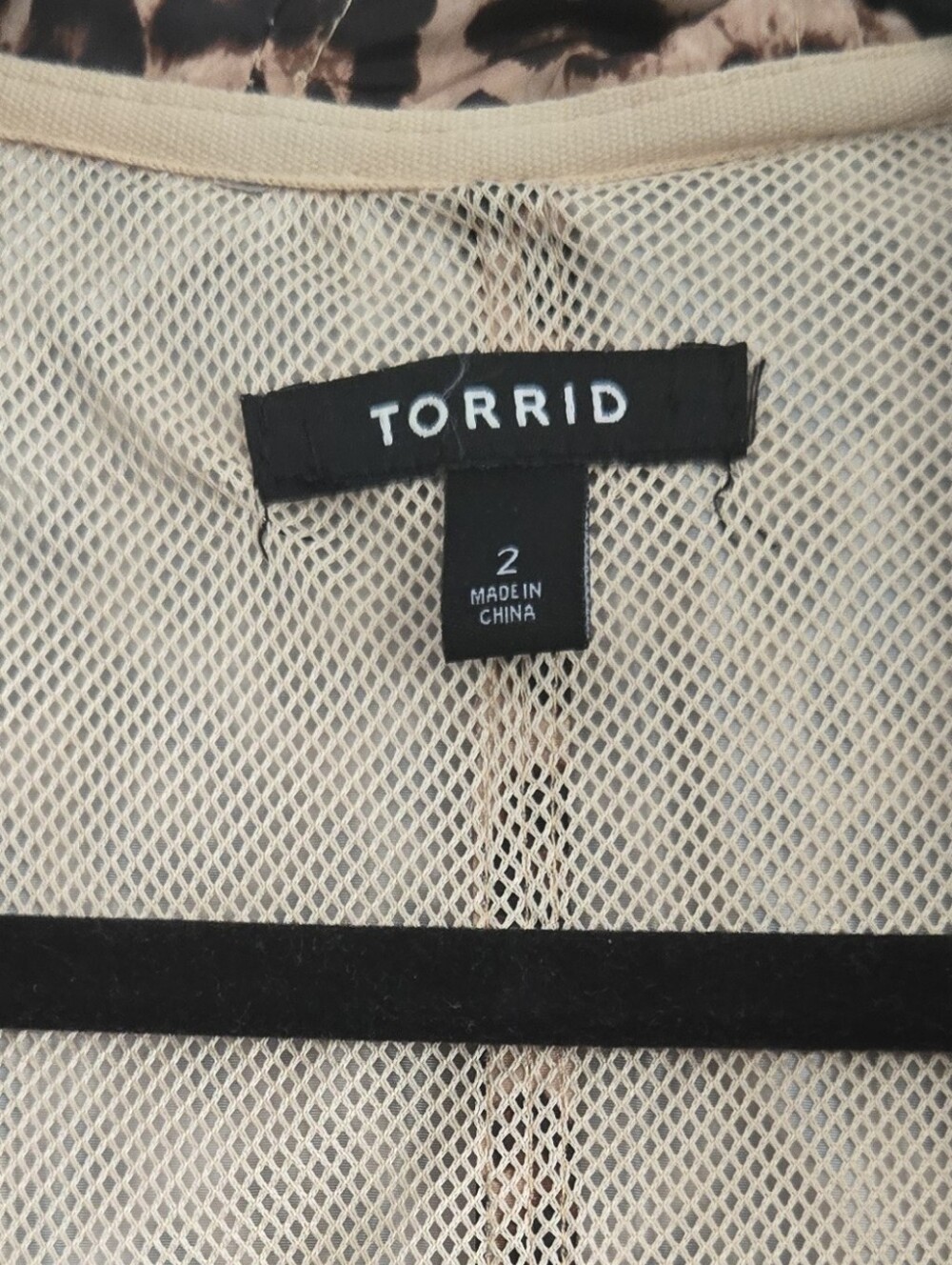 Torrid Hooded Lightweight Leopard Anorak Raincoat Size 2X - Picture 10 of 14